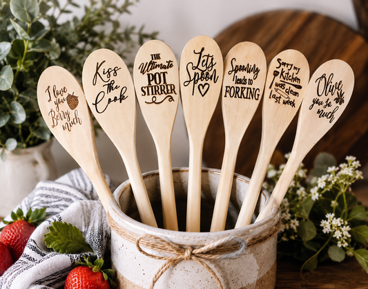 Cucharas de madera grabadas con amor para el Día de San Valentín