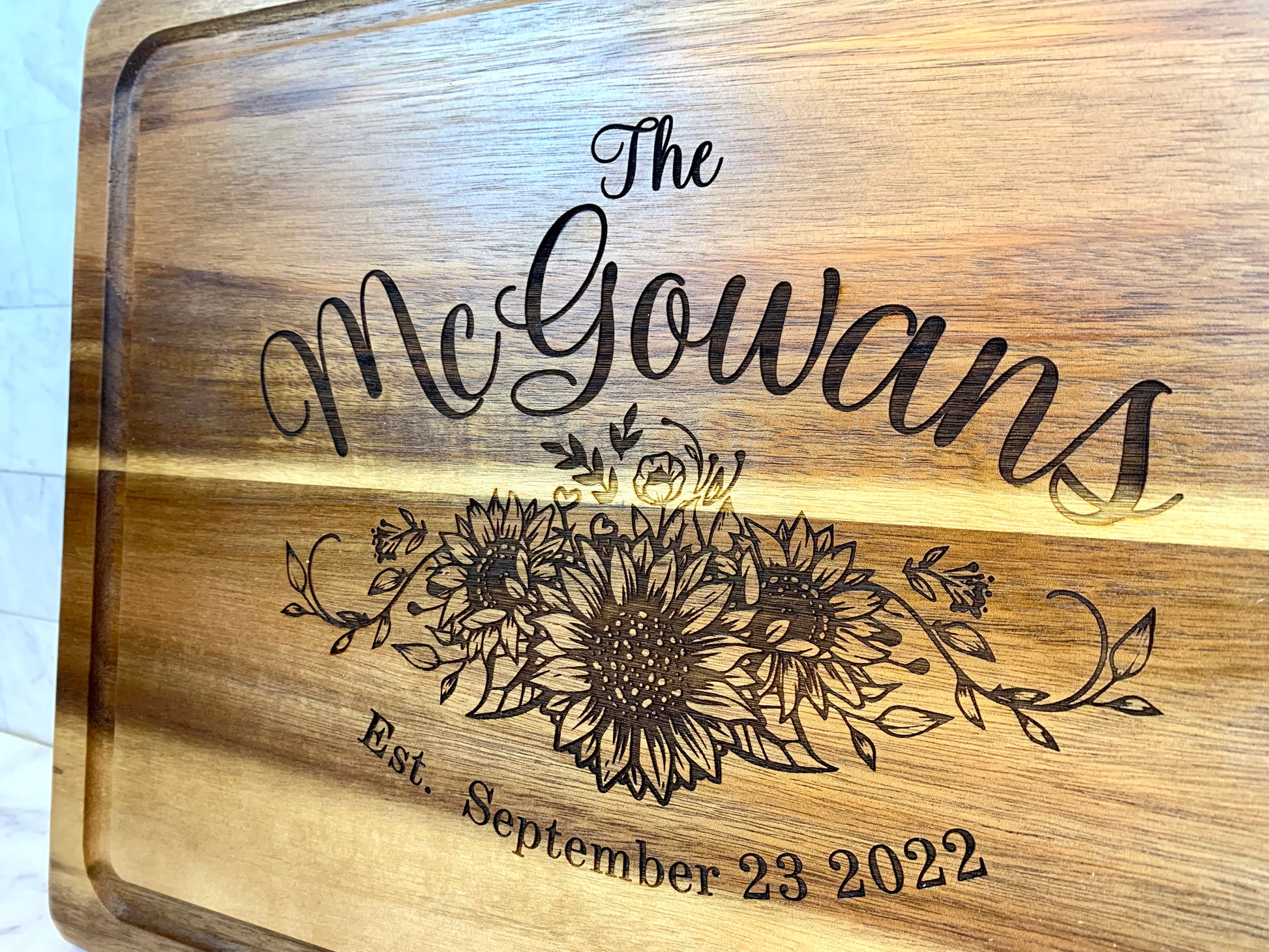 Sunflower laser engraved bamboo high quality cuttingboard
